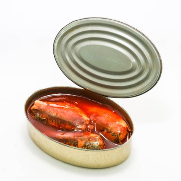 Canned mackerel in tomato sauce